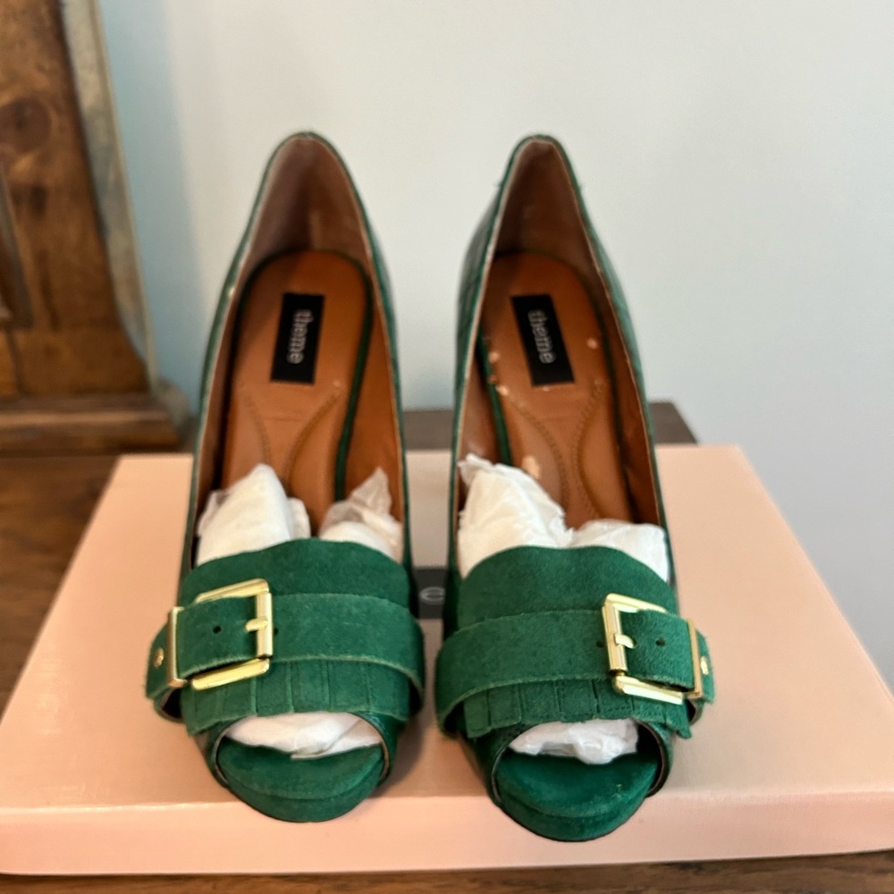 Theme Green Leather Diva Shoes